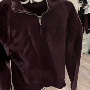 Lululemon sweater size 8